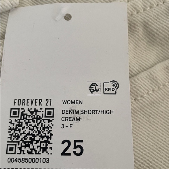 Forever 21 High-Waisted White Distressed Denim Shorts - For Women’s - Picture 5 of 5